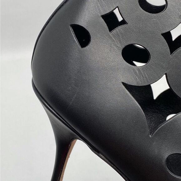 Manolo Blahnik Taralo 90MM Leather Booties size 41 - Picture 13 of 16